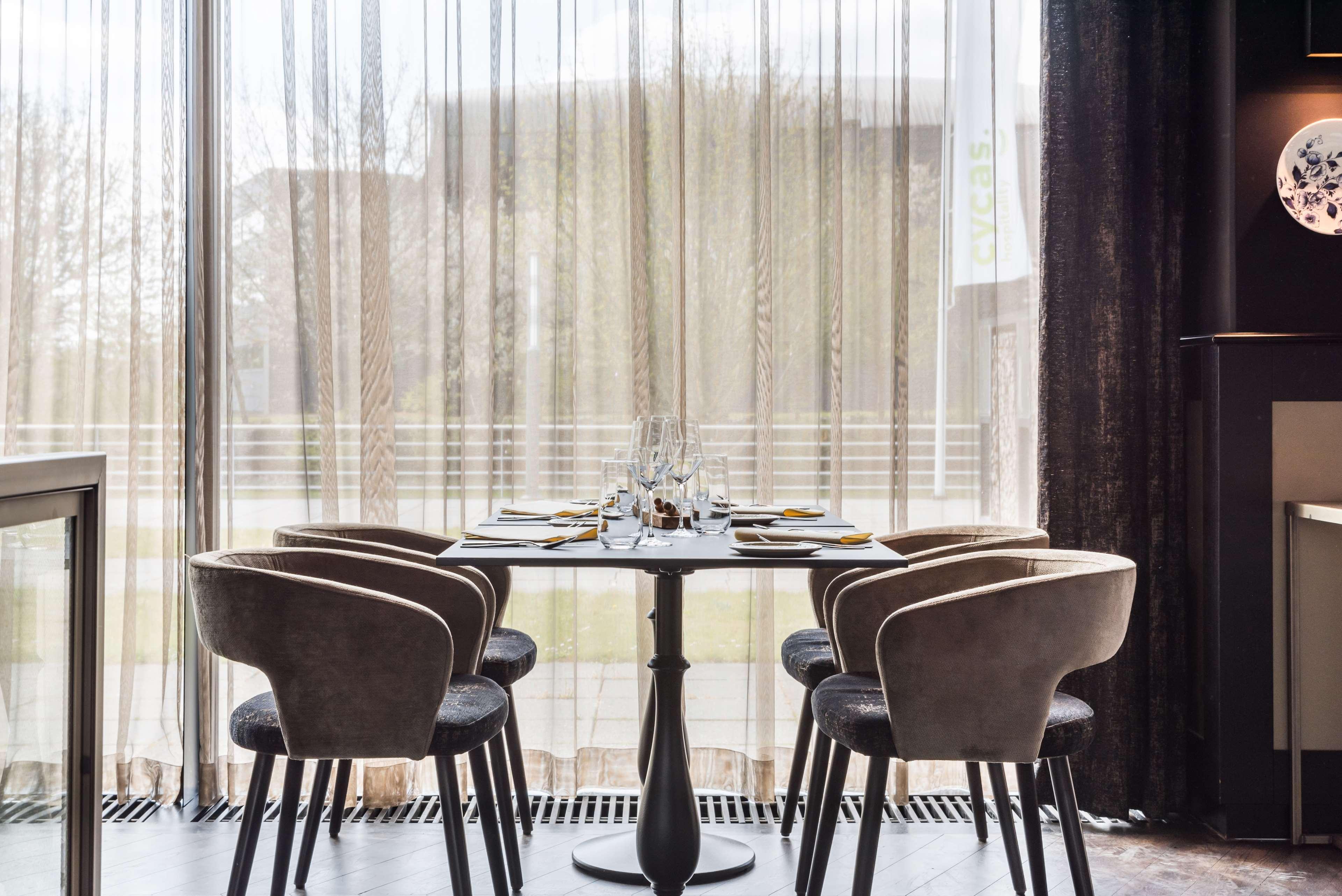 Radisson Hotel And Suites Amsterdam South ภายนอก รูปภาพ