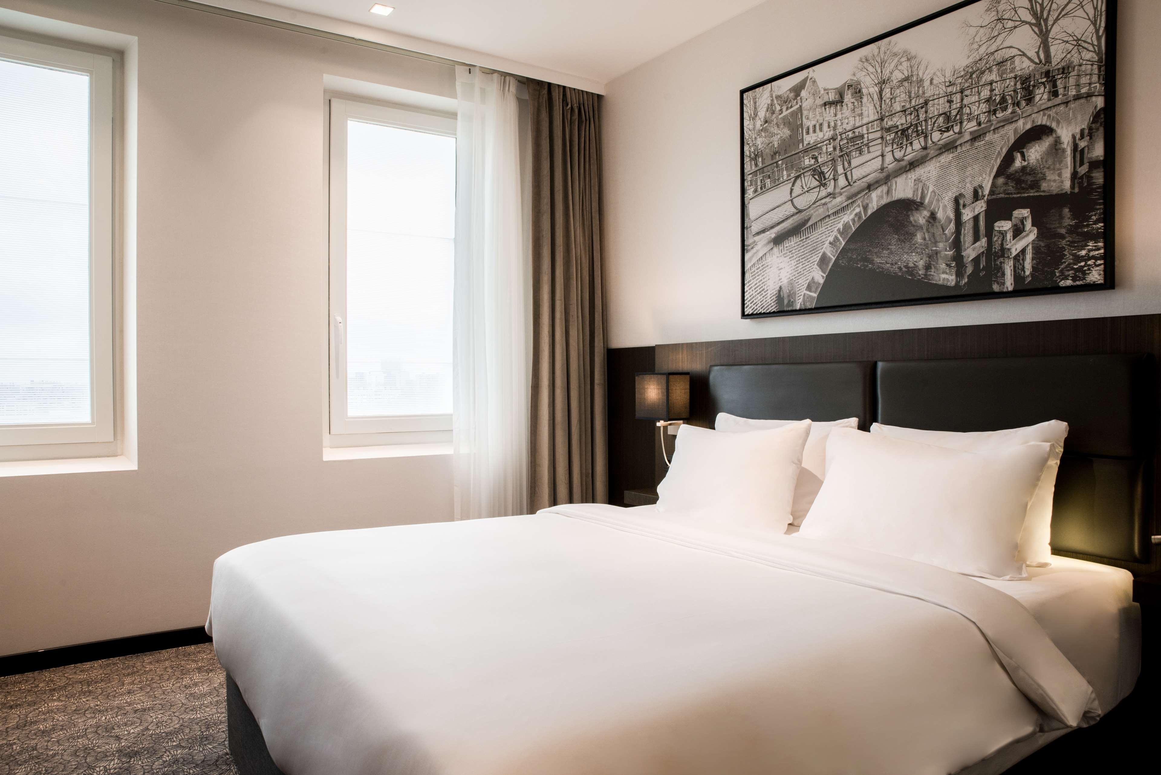 Radisson Hotel And Suites Amsterdam South ภายนอก รูปภาพ