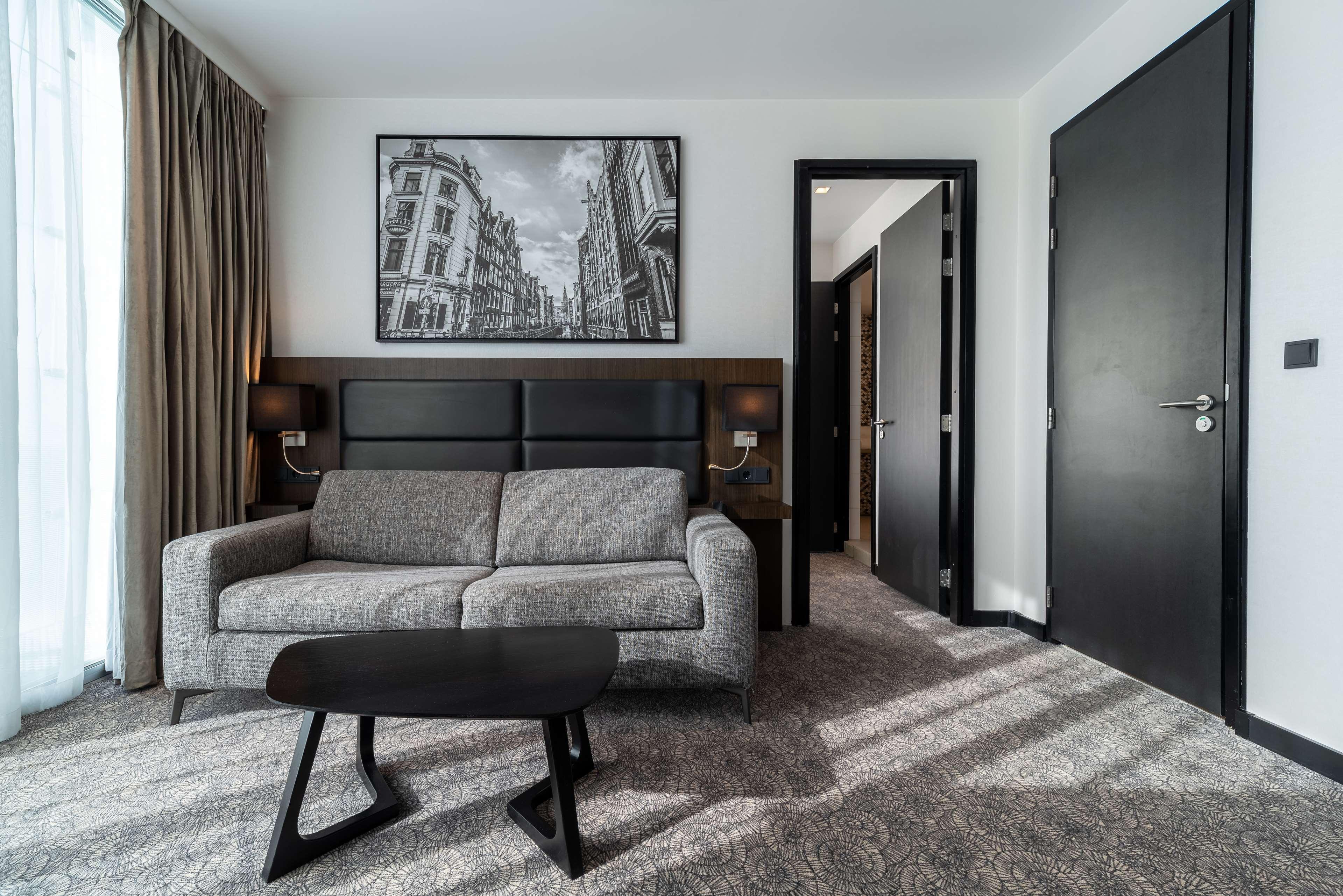 Radisson Hotel And Suites Amsterdam South ภายนอก รูปภาพ