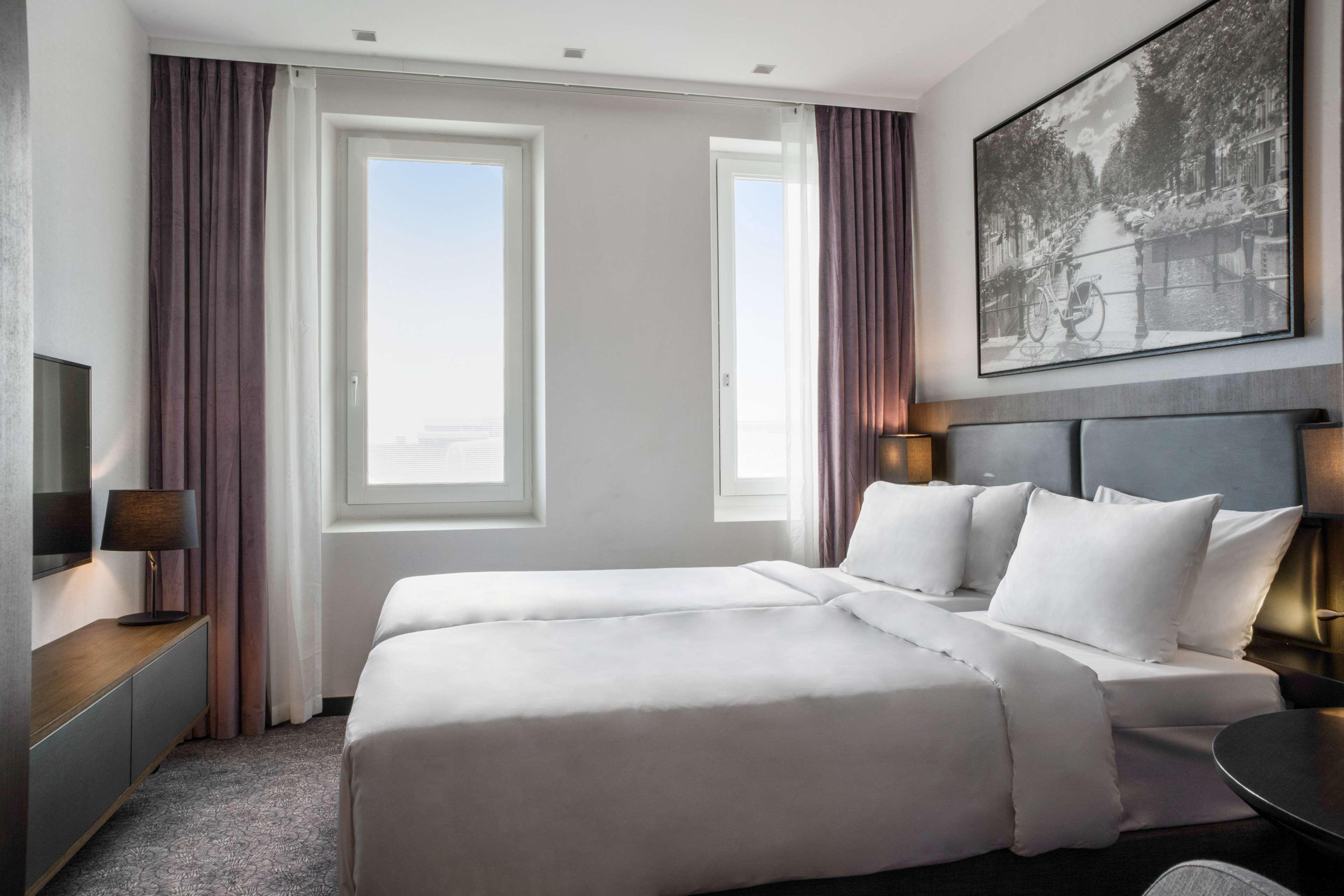 Radisson Hotel And Suites Amsterdam South ภายนอก รูปภาพ