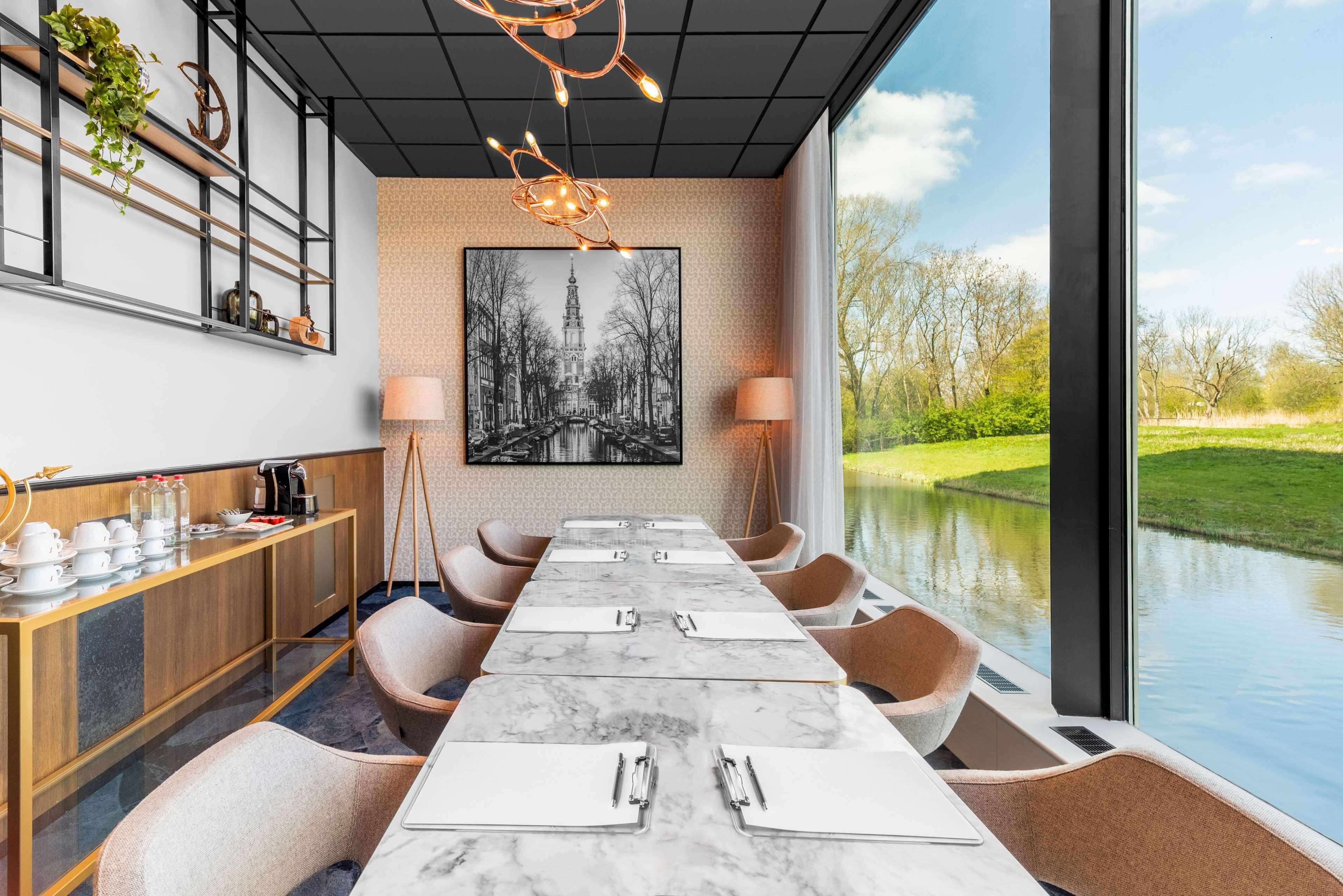 Radisson Hotel And Suites Amsterdam South ภายนอก รูปภาพ