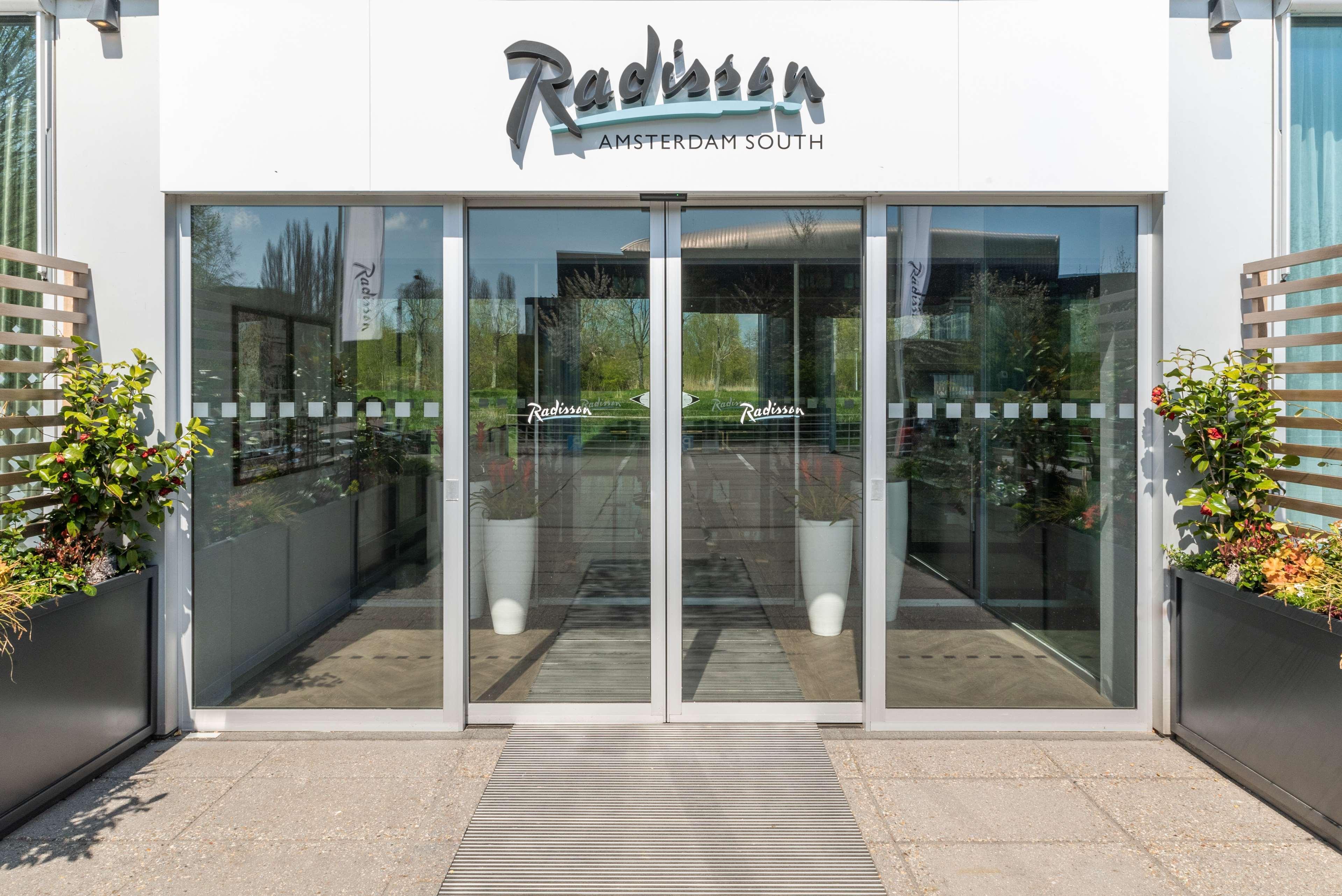 Radisson Hotel And Suites Amsterdam South ภายนอก รูปภาพ